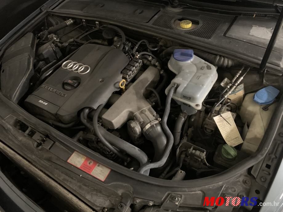 2003' Audi A4 Avant photo #3