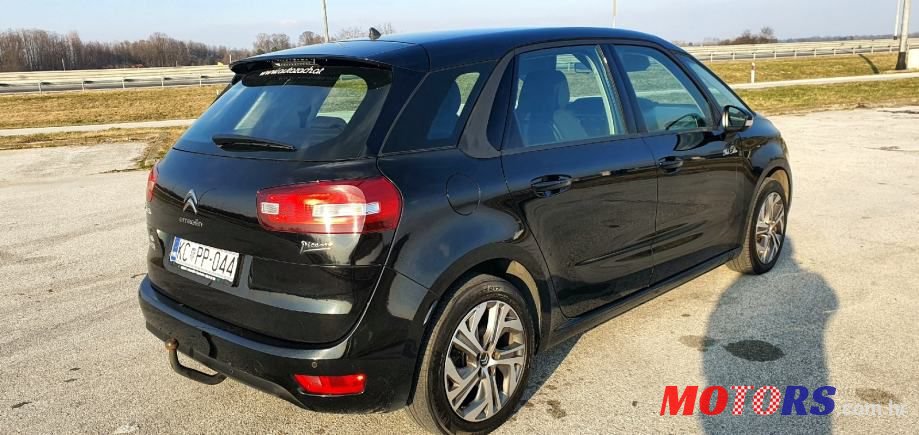2015' Citroen C4 Picasso photo #3