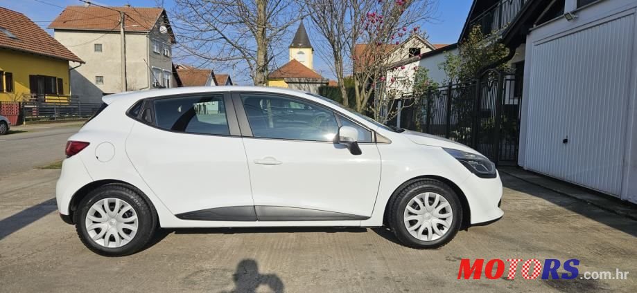 2014' Renault Clio Dci 75 photo #1
