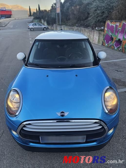 2015' MINI Cooper One D photo #3
