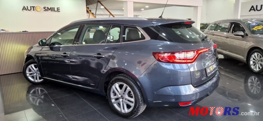 2018' Renault Megane Grandtour photo #3