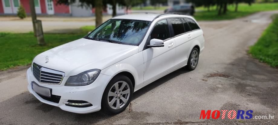 2013' Mercedes-Benz C-Klasa 220 Cdi T photo #3