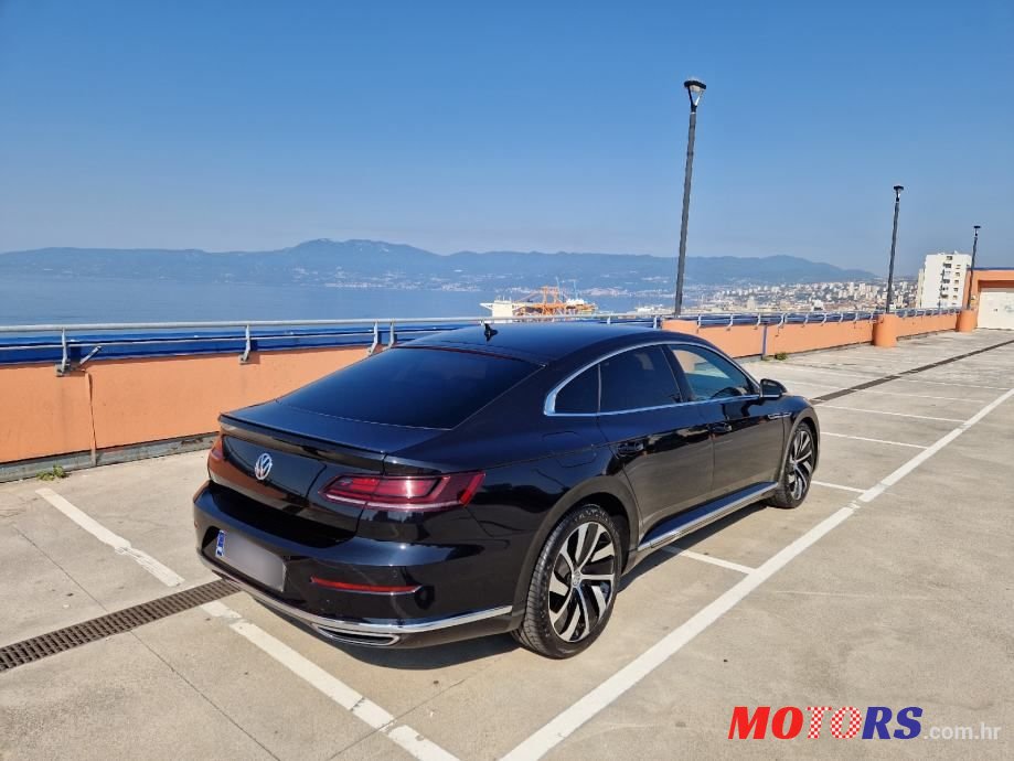 2019' Volkswagen Arteon photo #5