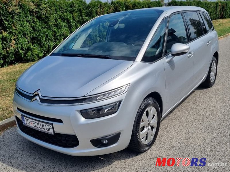 2015' Citroen C4 Grand Picasso photo #1