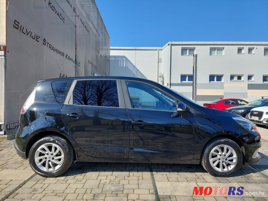 2012' Renault Scenic 1,5 Dci photo #5