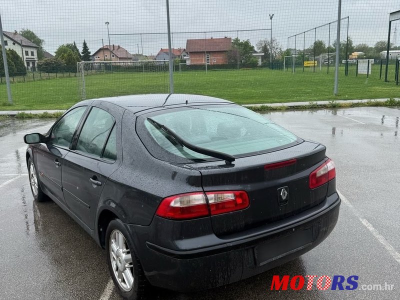 2004' Renault Laguna 1,8 16V photo #6