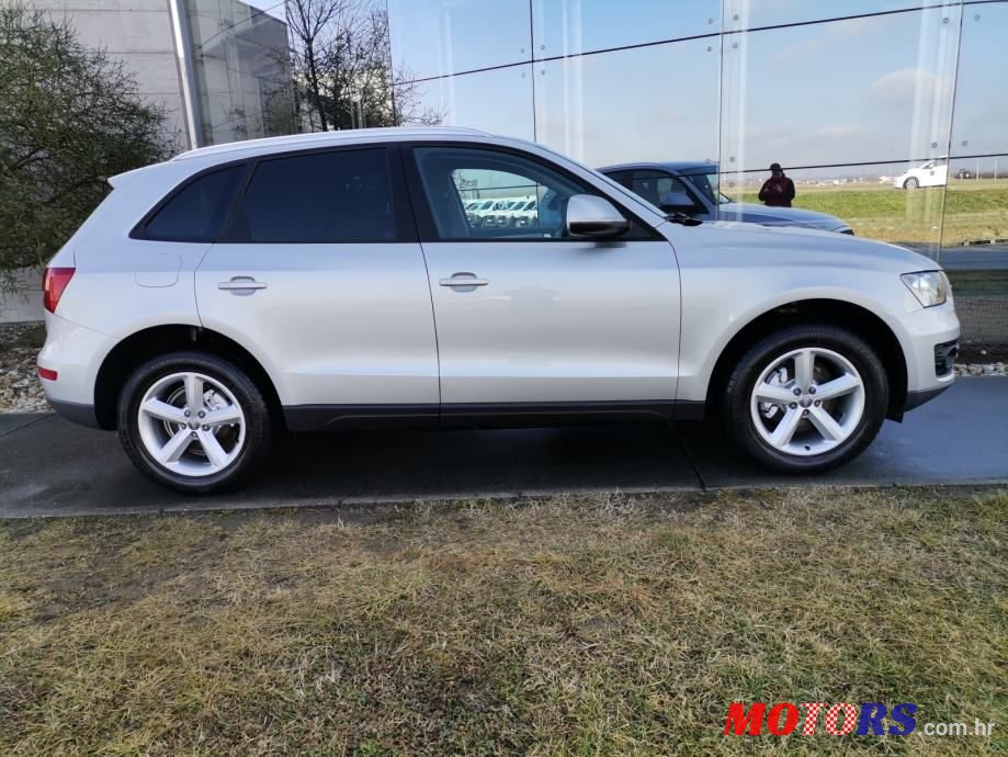 2011' Audi Q5 photo #6