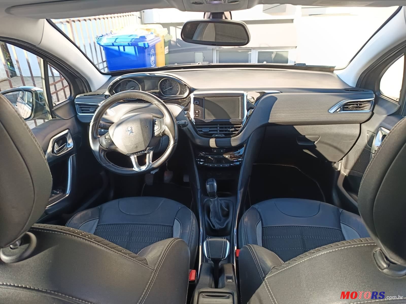 2013' Peugeot 2008 1.6 E-Hdi photo #6