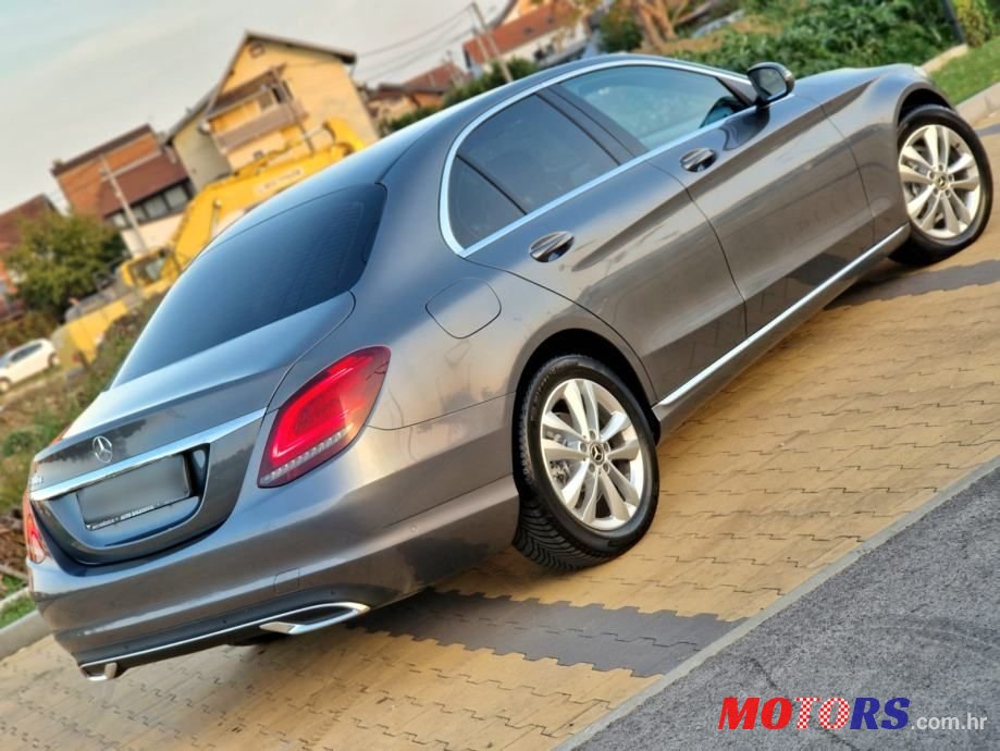 2019' Mercedes-Benz C-Klasa 180 D Sport photo #3
