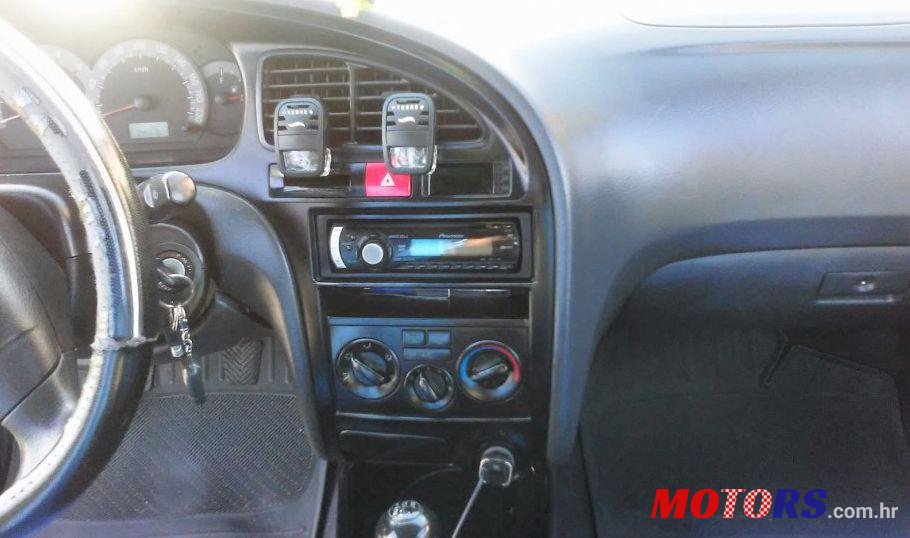 2002' Hyundai Elantra 2,0 Crdi photo #1