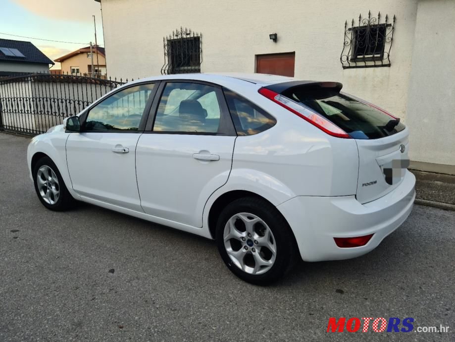 2011' Ford Focus photo #6