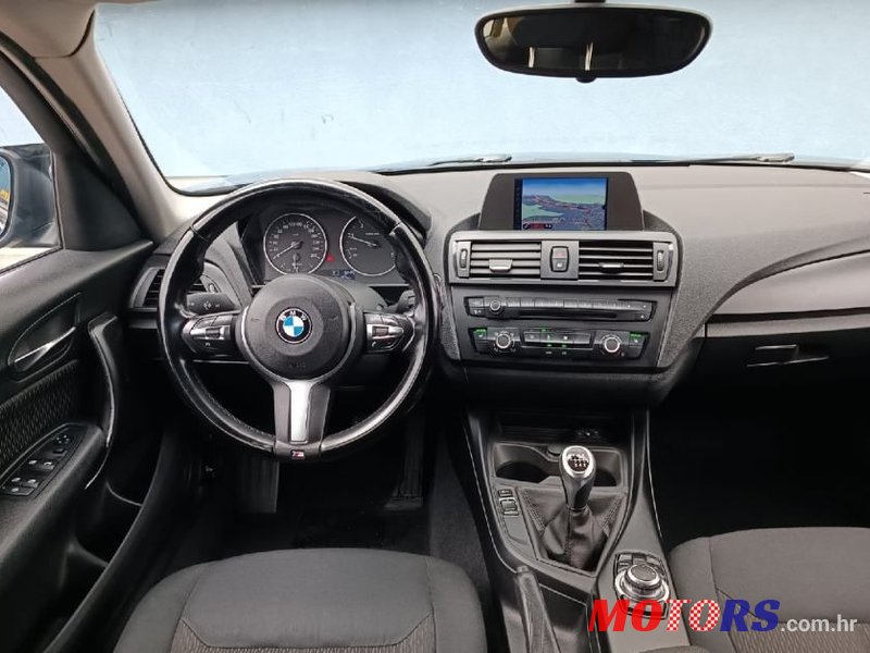 2013' BMW Serija 1 118D photo #5