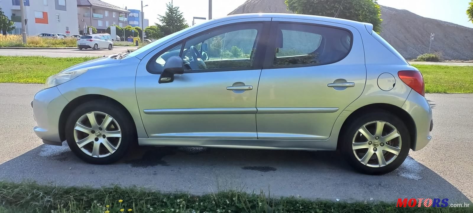 2007' Peugeot 207 Hdi  1,6 Sport photo #2