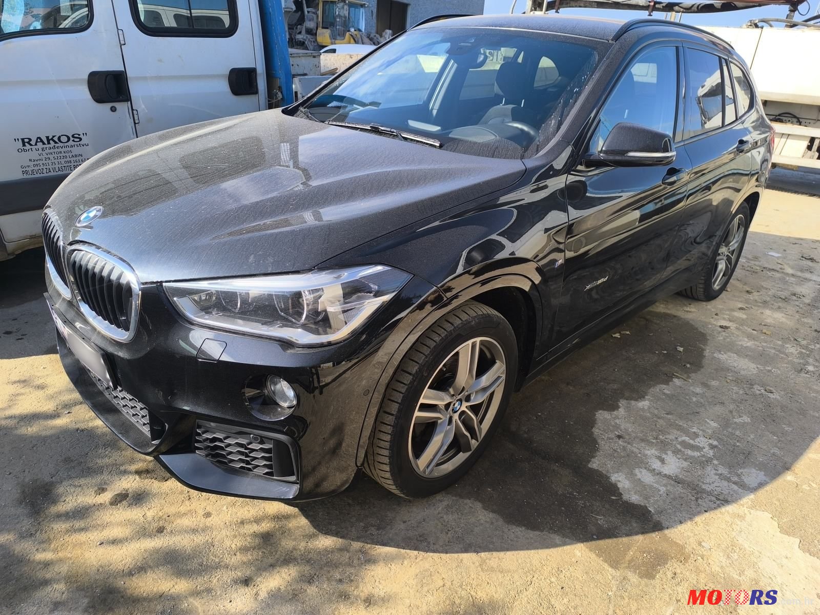 2016' BMW X1 20D photo #1