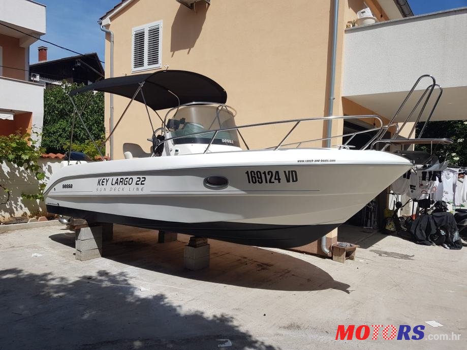 2006' Sessa Marine key largo 22 sun deck photo #2