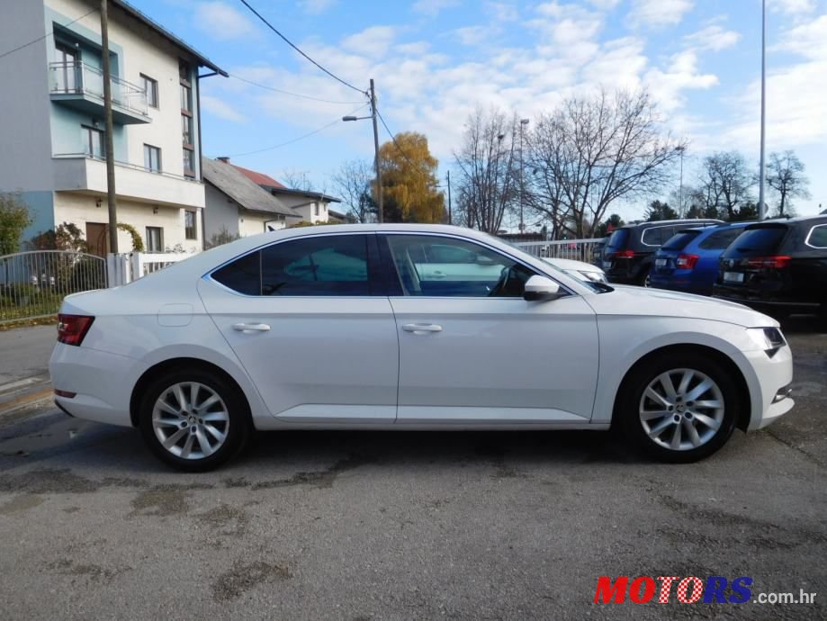 2018' Skoda Superb 2,0 Tdi photo #4