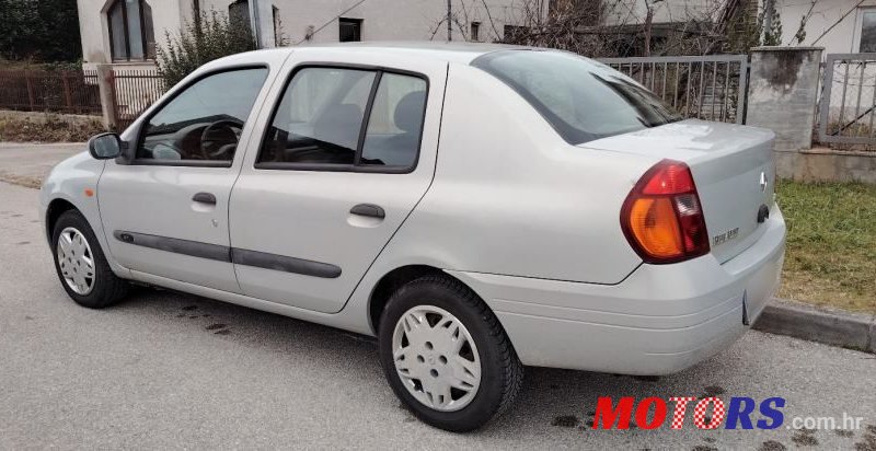 2002' Renault Thalia 1,4 photo #4