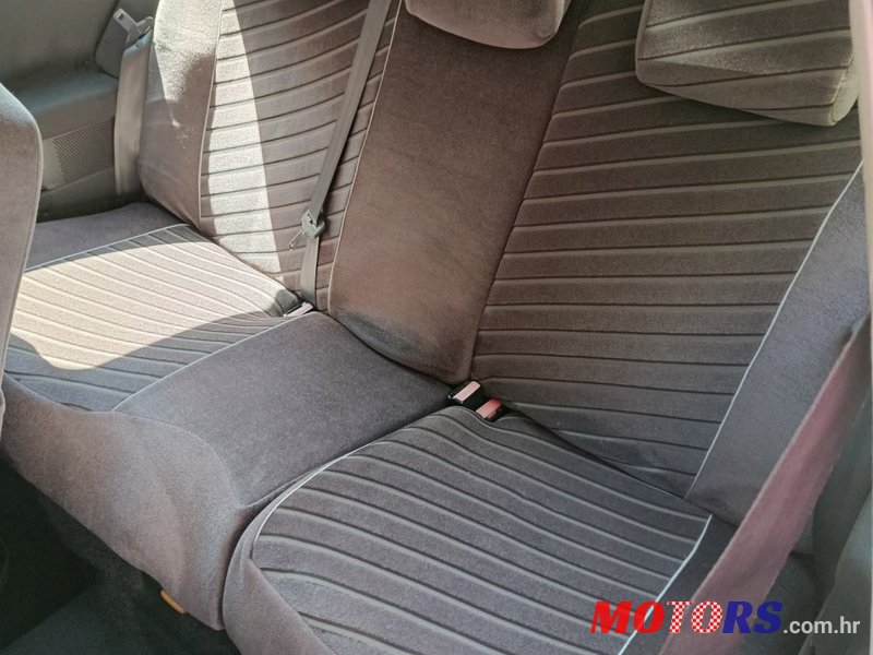 2006' Renault Megane Coupe 1,4 16V photo #5