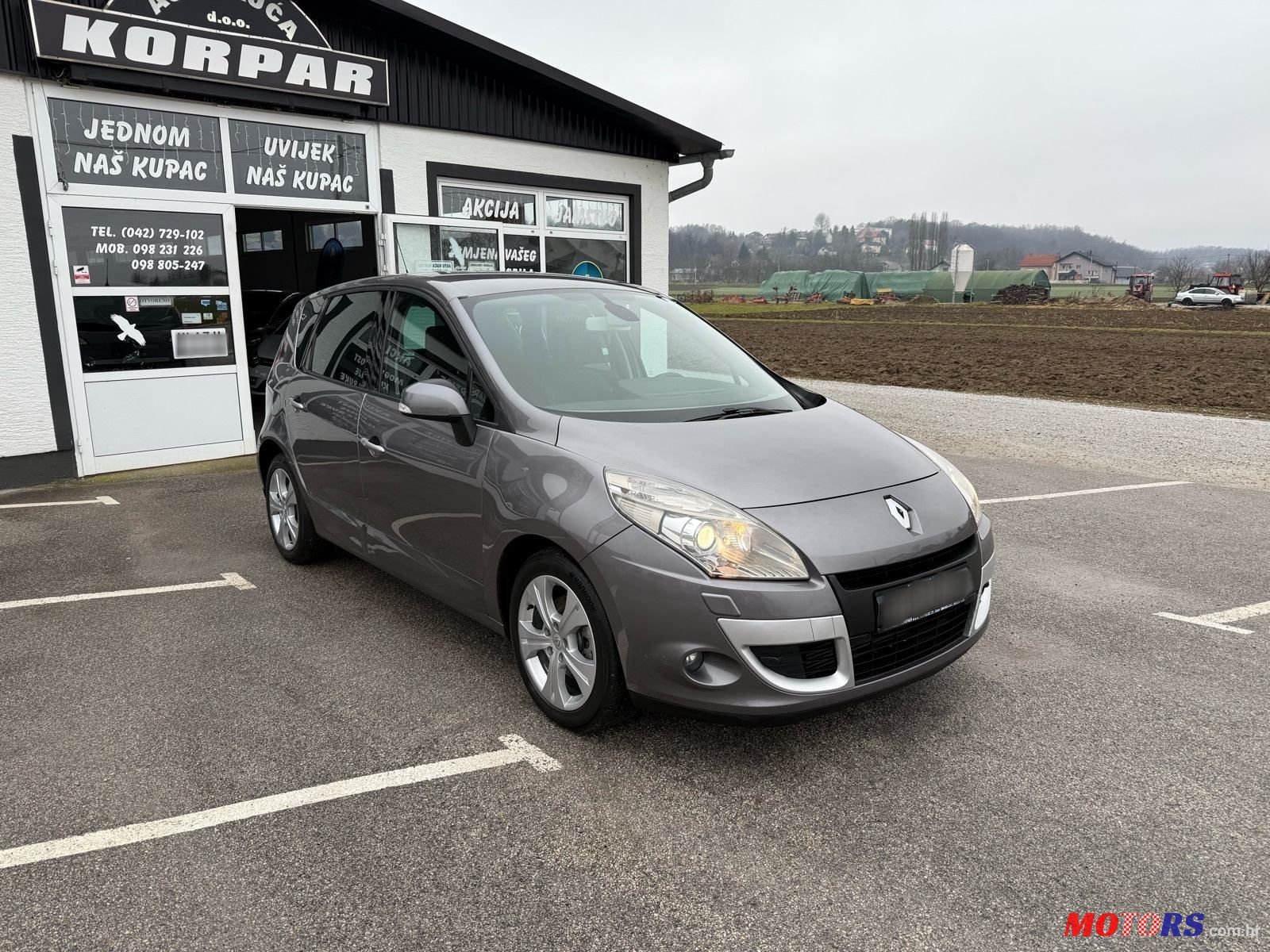 2009' Renault Scenic 1,5 Dci photo #3