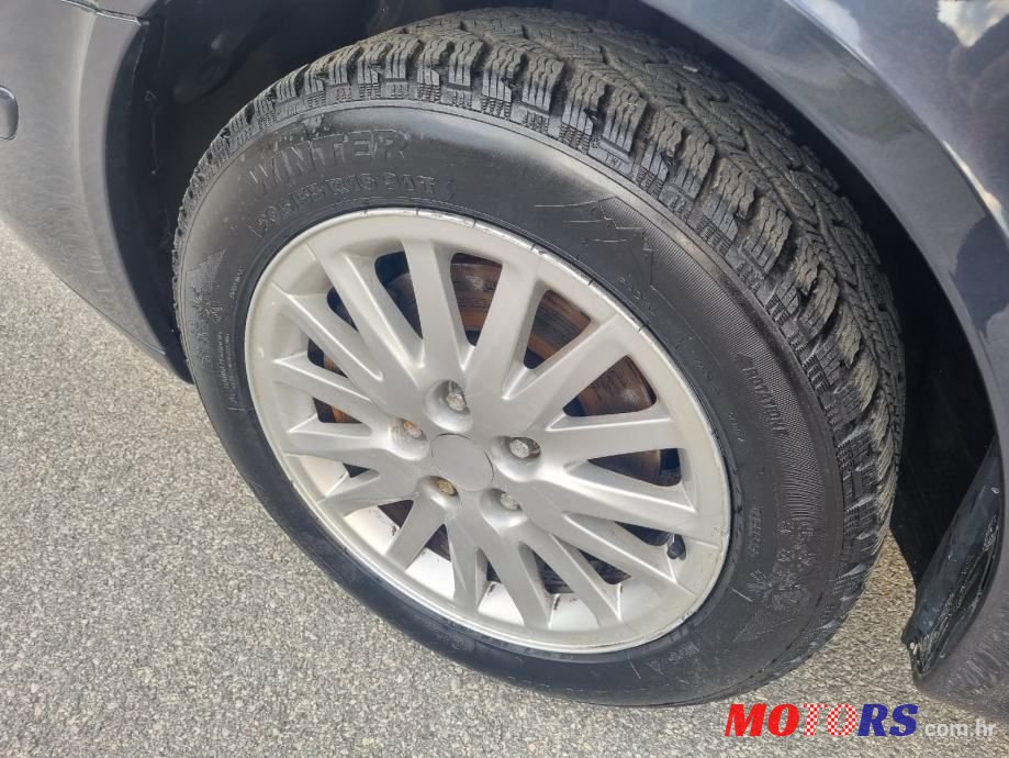 2006' Renault Laguna 1,9 Dci photo #5