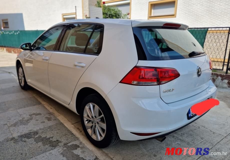 2016' Volkswagen Golf 7 1,6 Tdi photo #1