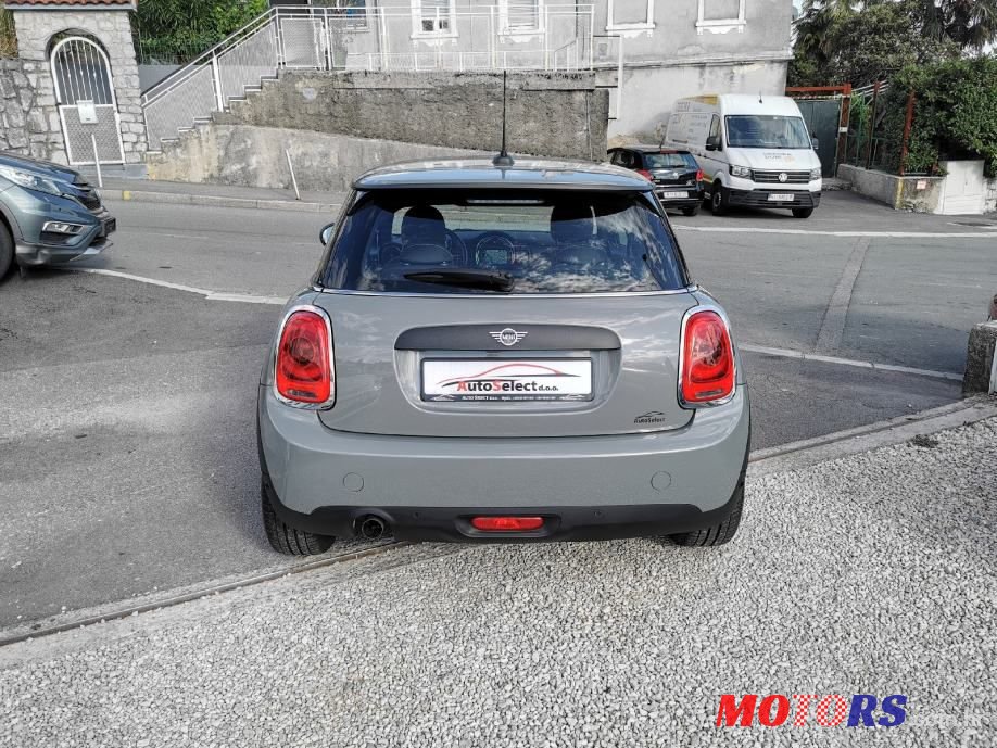 2019' MINI One D photo #6