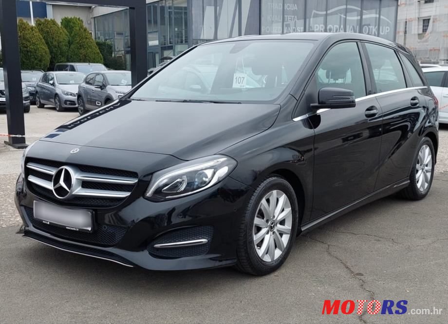 2018' Mercedes-Benz B-Klasa B 180 D Style photo #2