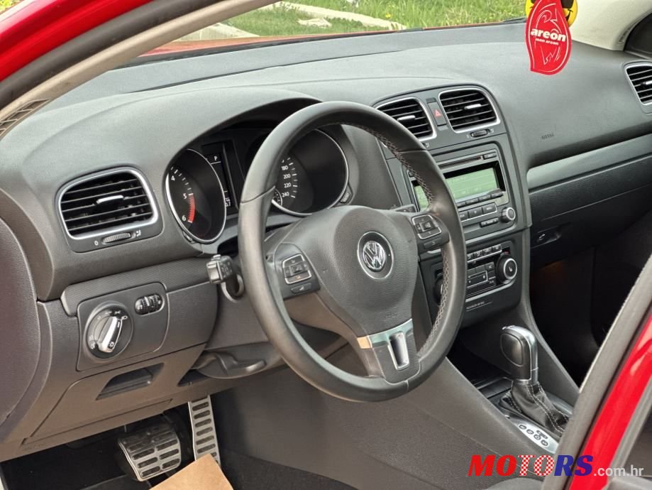 2012' Volkswagen Golf VI 1,6 Tdi Style photo #5
