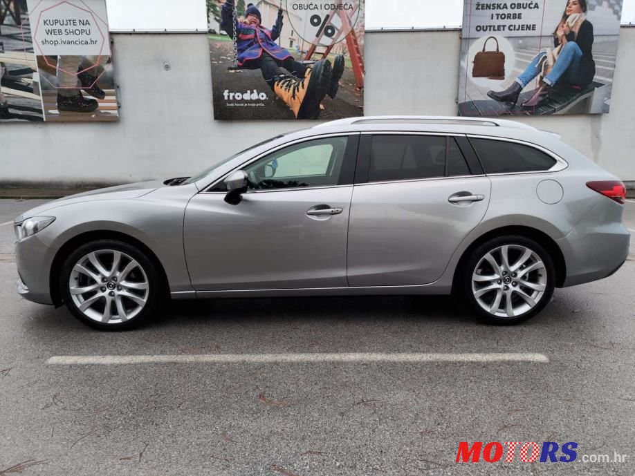 2015' Mazda 6 Sport Combi photo #5
