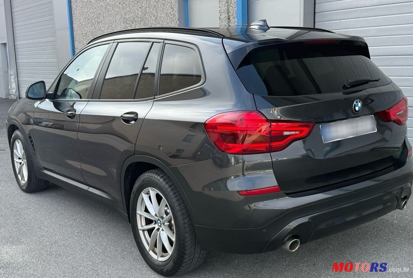 2019' BMW X3 Sdrive18D photo #5