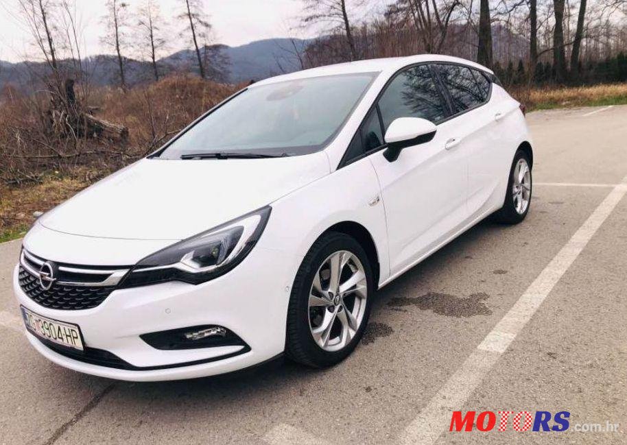 2018' Opel Astra 1,6 photo #1