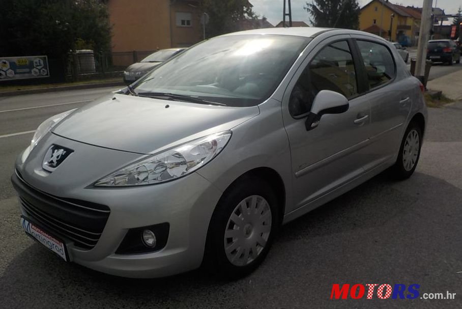 2010' Peugeot 207 photo #1