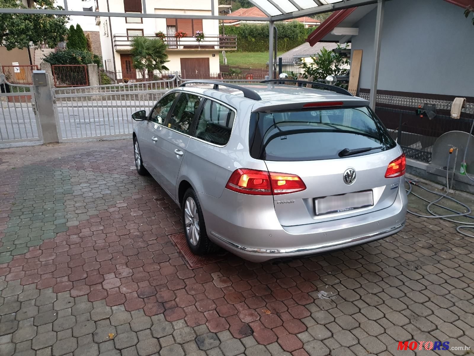 2013' Volkswagen Passat Variant photo #2