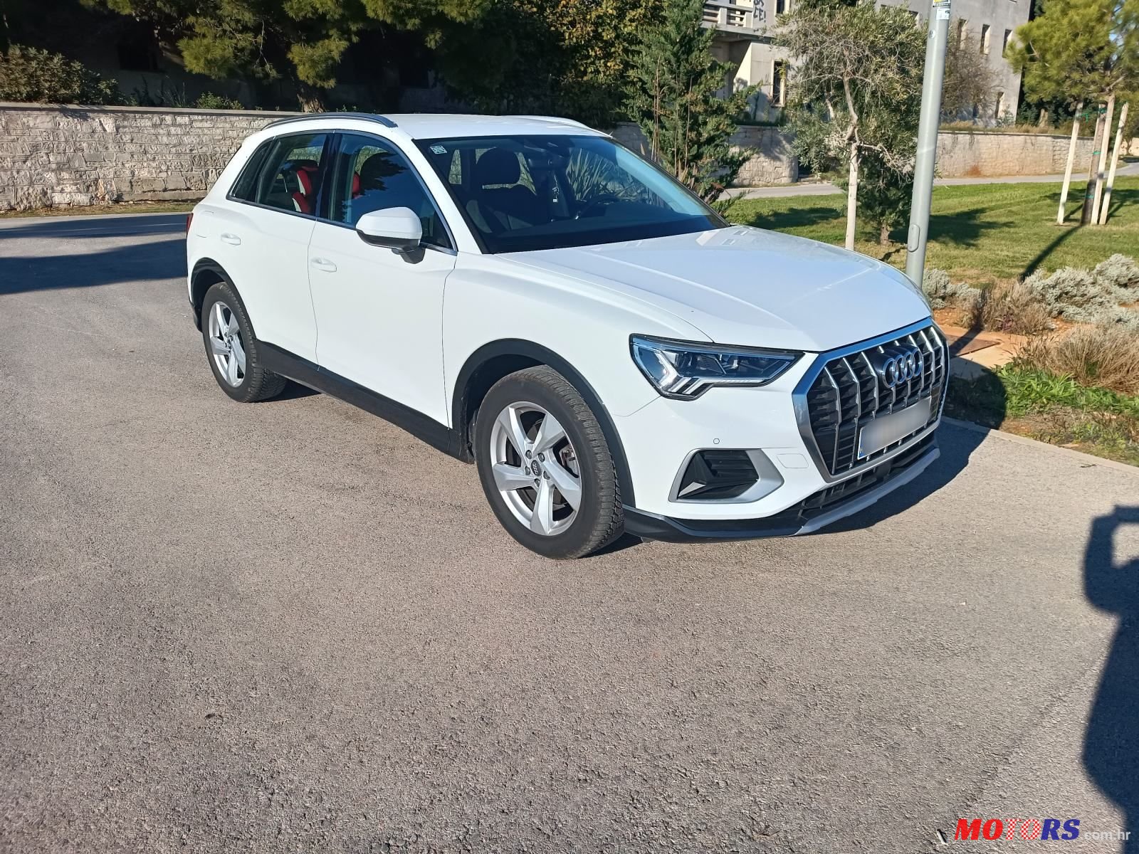 2019' Audi Q3 35 Tfsi photo #2