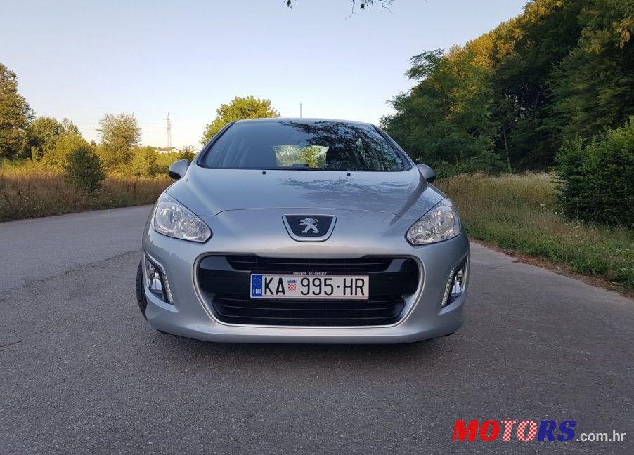 2014' Peugeot 308 1,6 Hdi photo #1