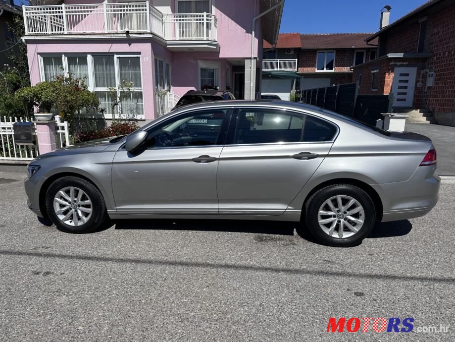 2015' Volkswagen Passat photo #4