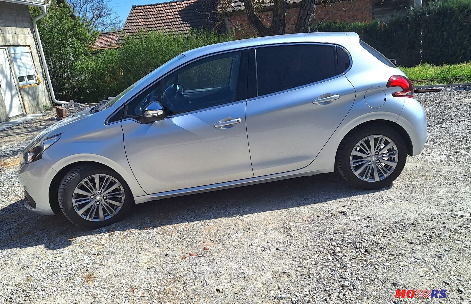 2019' Peugeot 208 1,2 Puretech photo #1