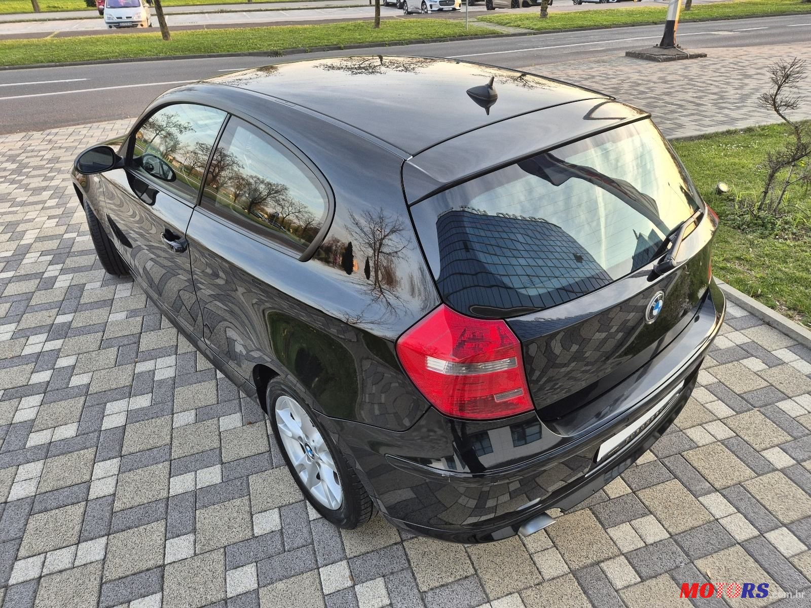 2009' BMW Serija 1 116I photo #5