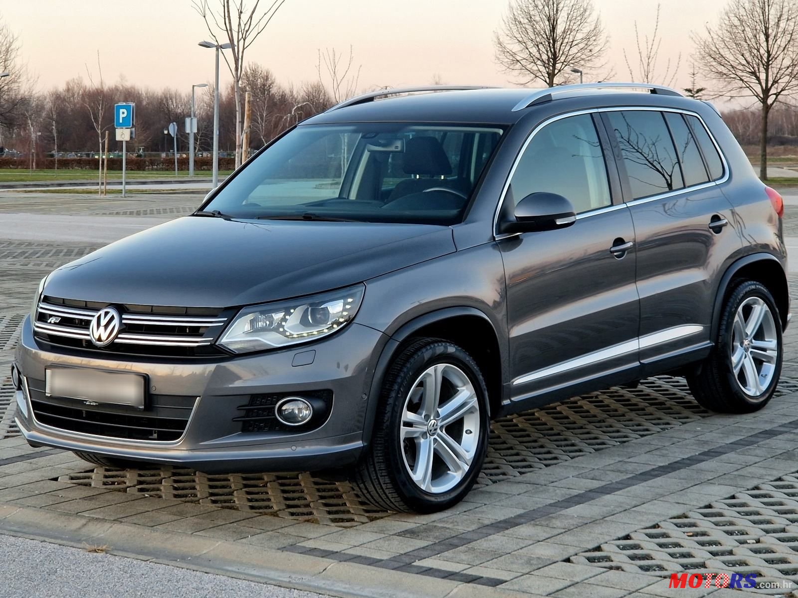 2013' Volkswagen Tiguan 2,0 Tdi Bmt photo #1