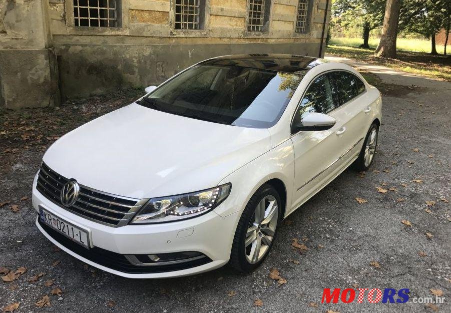 2013' Volkswagen Passat Cc photo #2