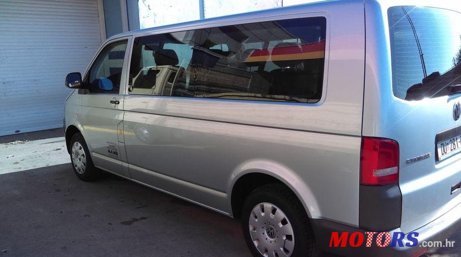 2009' Volkswagen Caravelle 2,0 Kmr photo #2