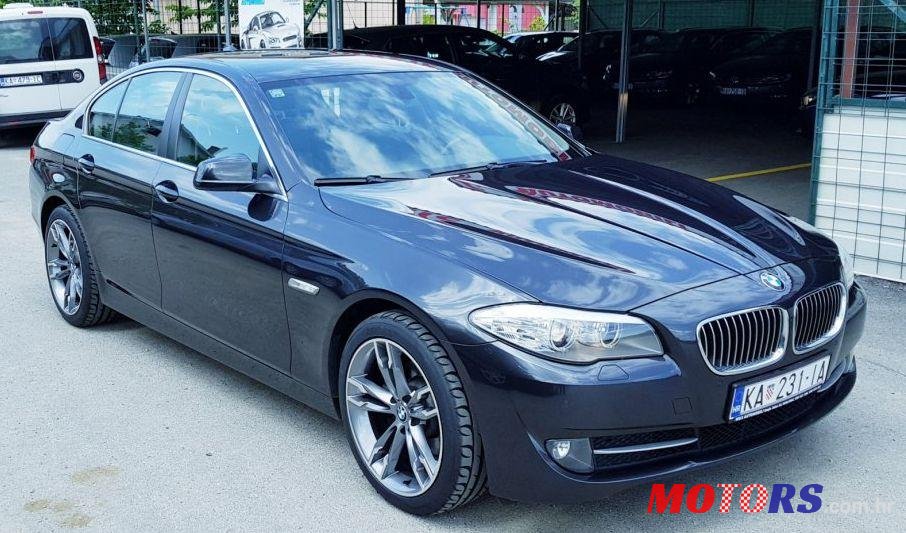 2013' BMW Serija 5 525D photo #1