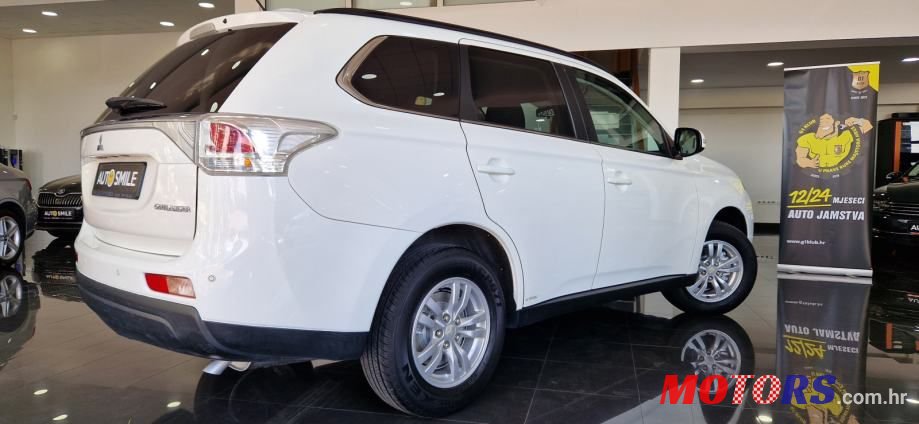 2014' Mitsubishi Outlander 2Wd 2,2 photo #4