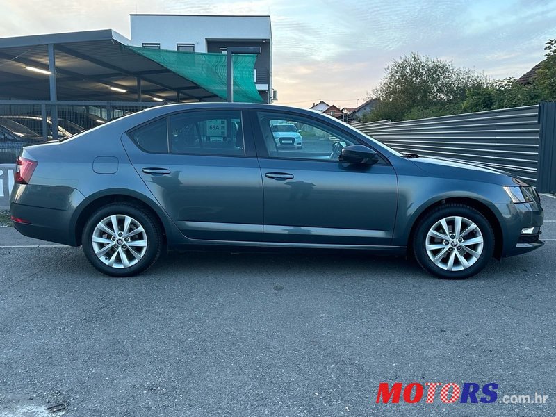 2019' Skoda Octavia 1,6 Tdi photo #5