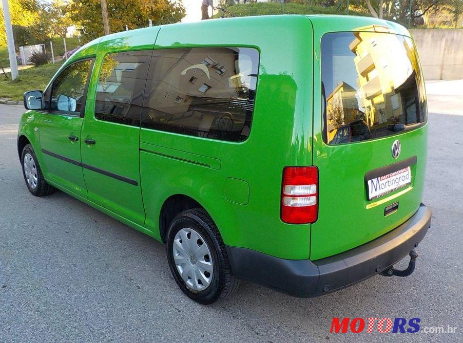 2011' Volkswagen Caddy photo #2