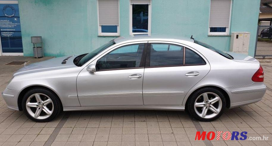 2005' Mercedes-Benz E-Klasa 280 Cdi photo #3