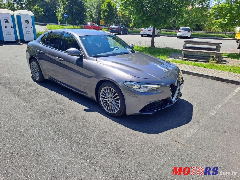 2018' Alfa Romeo Giulia 2,2 Jtd photo #2