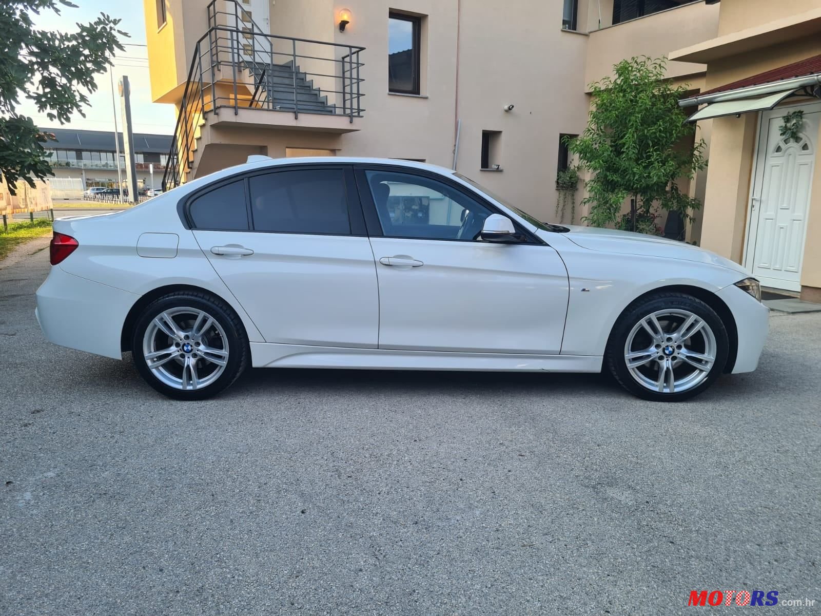 2017' BMW Serija 3 320 Xd photo #3