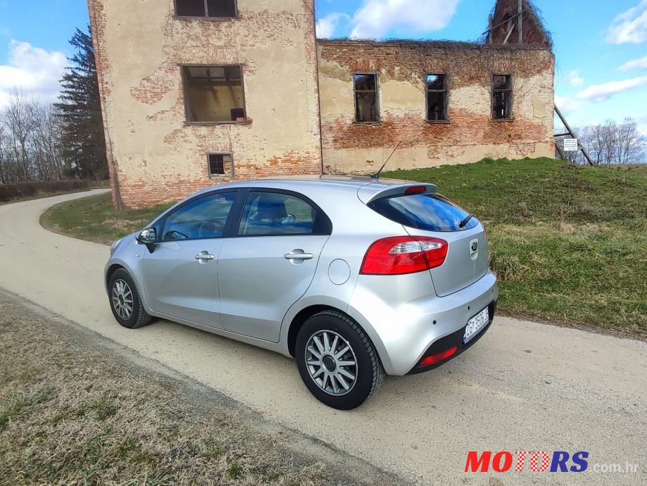 2012' Kia Rio photo #5