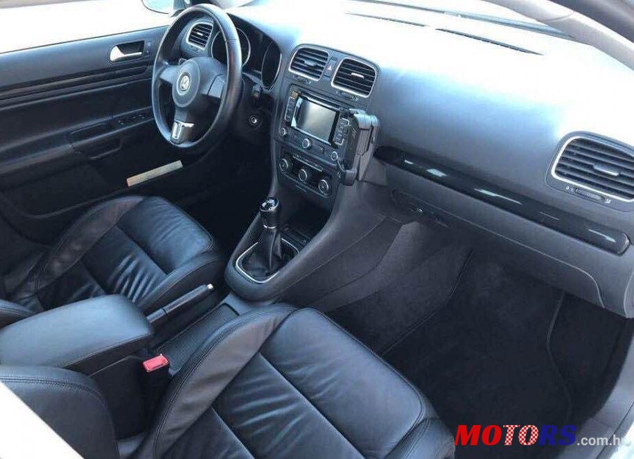 2013' Volkswagen Golf VI 1,6 Tdi photo #2